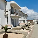 Casa de hóspedes Plaja Azur 3*