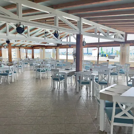 Plaja Azur 3*