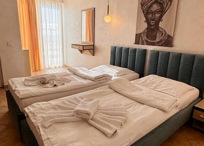 Guest house Plaja Azur